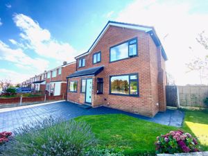 Main Photo- click for photo gallery